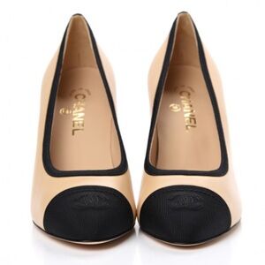 NEW Chanel Lambskin Grosgrain Cap Toe CC Pumps Beige Black Sz 40.5 EU NIB